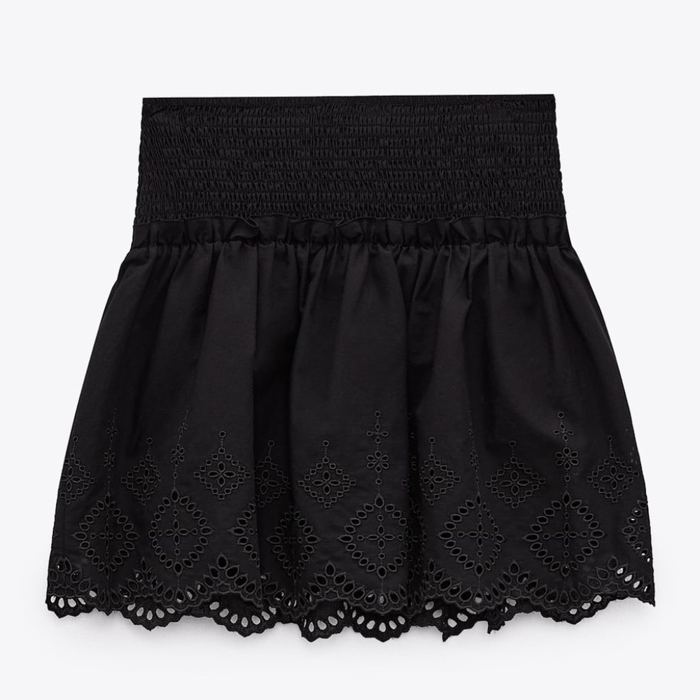 NWT ZARA EMBROIDERED MINI SKIRT Black